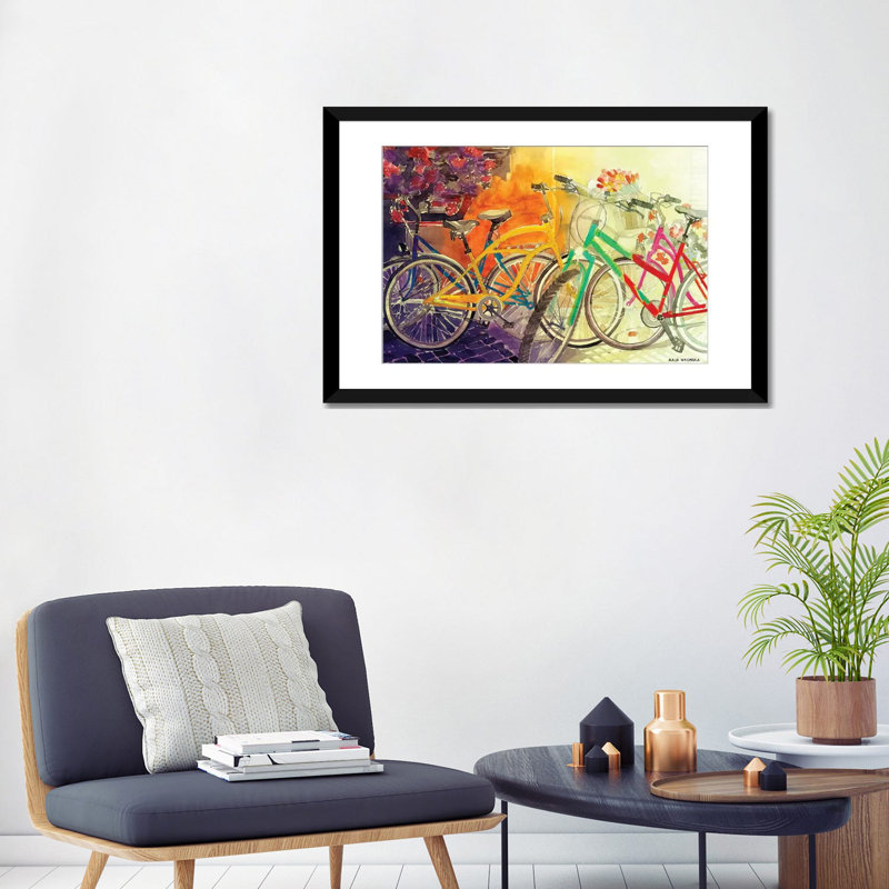 «Bikes I» par Maja Wronska, impression sur toile, Papier avec cadre noir, Blanc, H 24 po x l 32 po x P 1 po