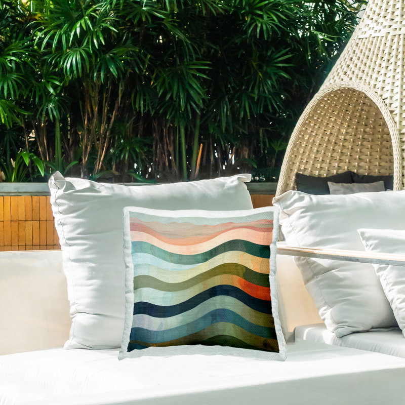 Coussin décoratif d'extérieur imprimé à rayures dynamiques Fluid par Lazar Studio