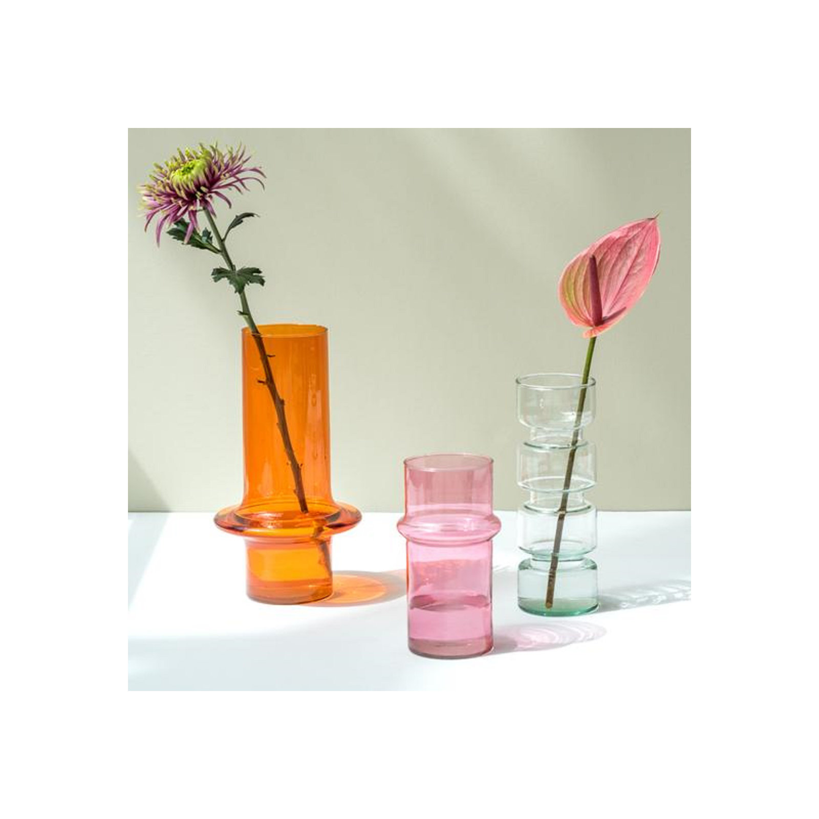 Geri 12.2'' Glass Table Vase