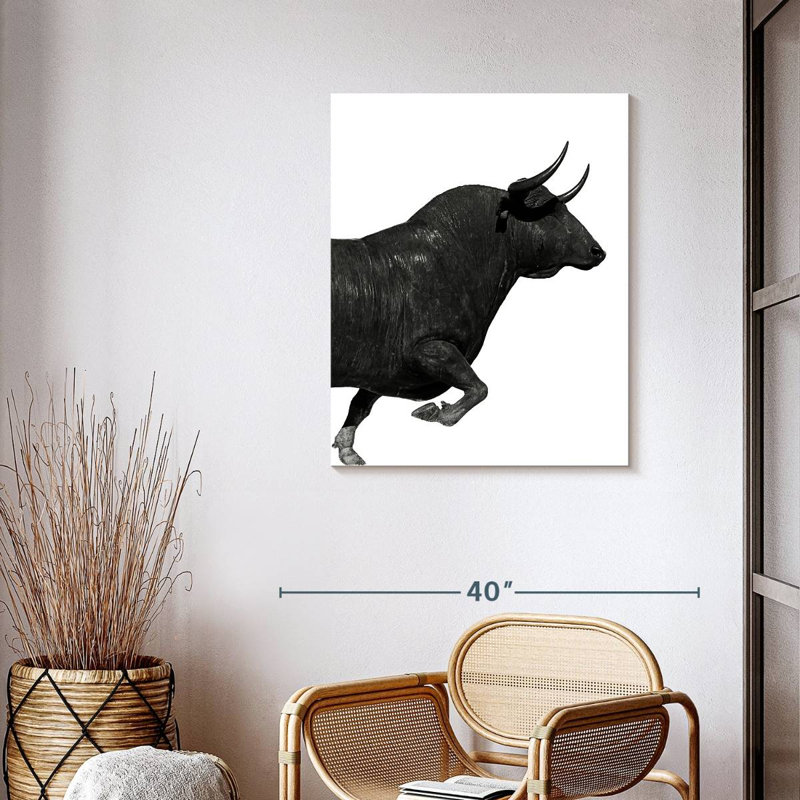«Charging Black Bull» sur toile, H 35 po x l 28 po x P 1,25 po