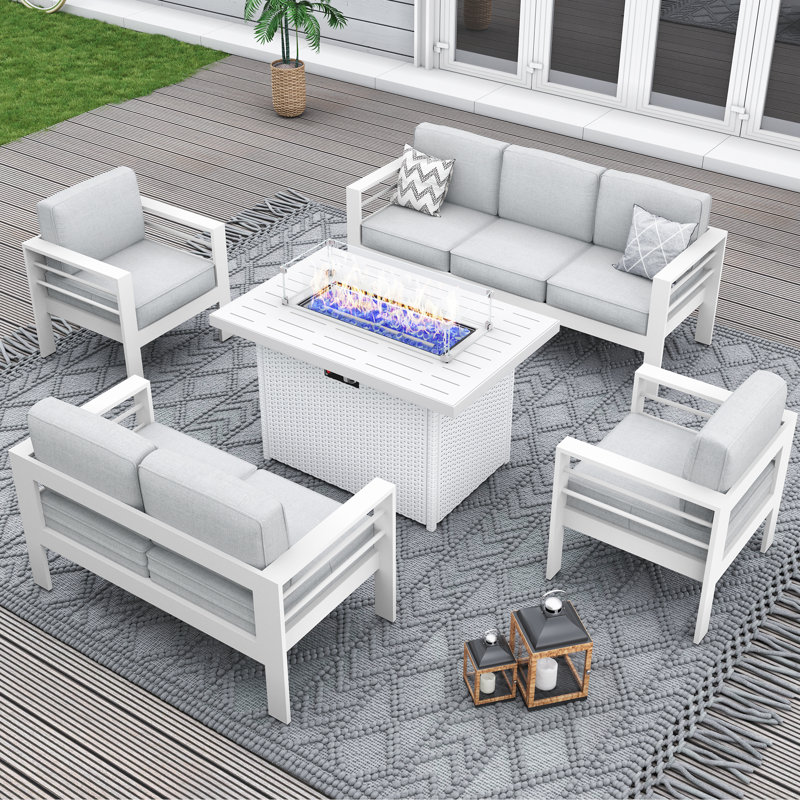 Table de foyer d'extérieur au gaz propane de 44 po avec pare-vent en verre Alturas, Blanc