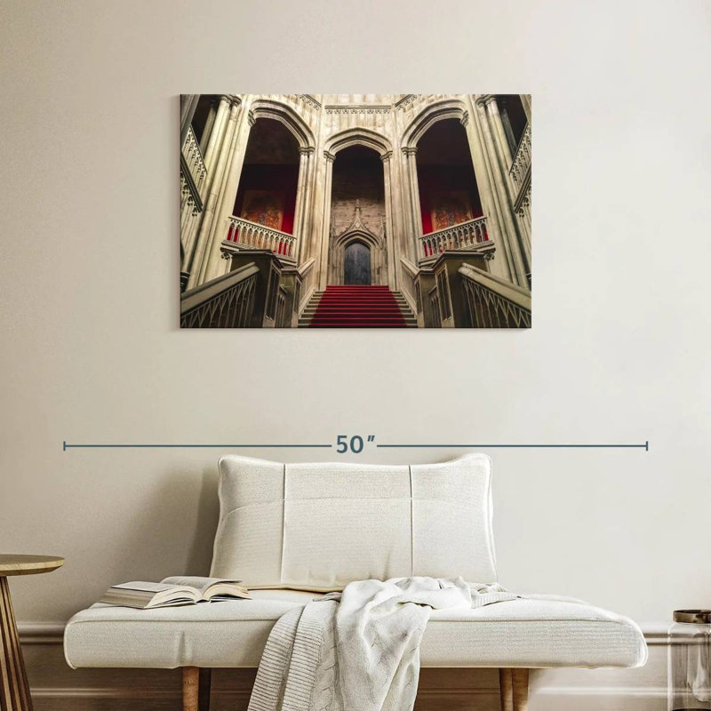 Grand escalier Old Castle, H 24 po x l 36 po