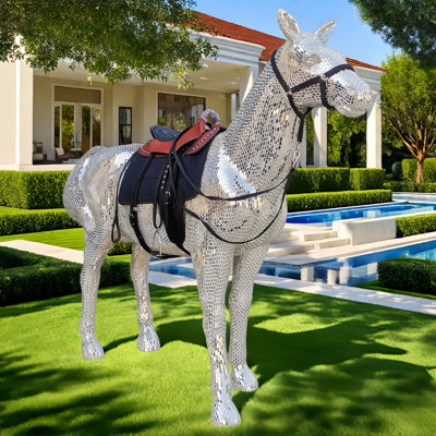 Statue de cheval en forme de losange en forme de losange en forme de miroir à l'extérieur de la taille de lit: l 91,34 po x l 24 po x H 81,1 po