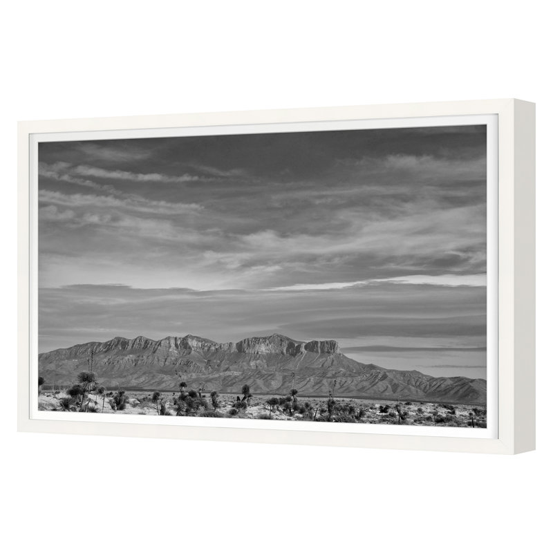 «Fall 2022 Mountain And The Desert», reproduction d'art encadrée sur papier par Jean Cornell, Cadre simple blanc