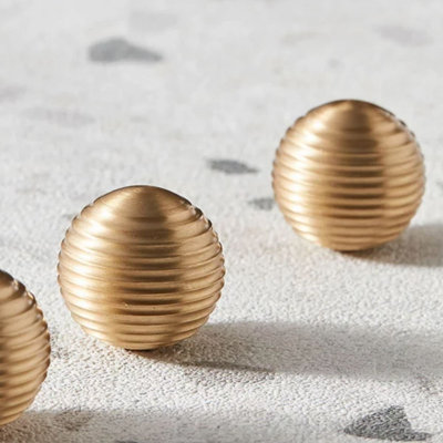 Kaylor 5mm Diameter Round Knob
