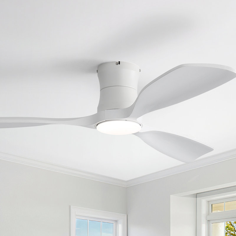 Ventilateur de plafond 48 po à DEL à intensité variable de 48 po avec lumières DEL et télécommande, Blanc / Doré