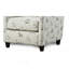 Fauteuil à motif de chien de style transitionnel avec garniture de passepoil et dossier large