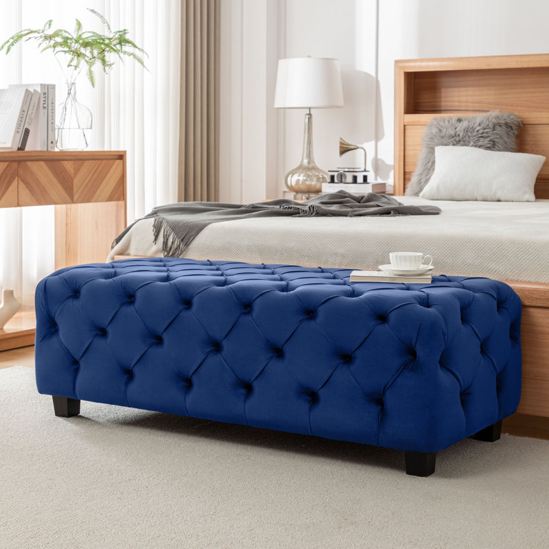 Banc capitonné avec pieds en bois Winston Porter Cassia, Bleu