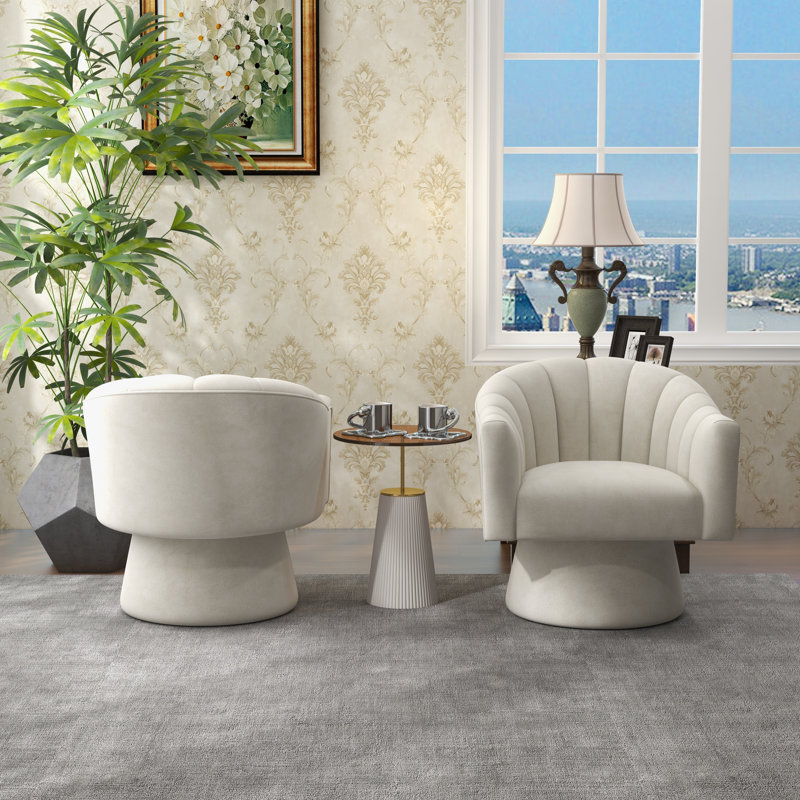 Fauteuil demi-tonneau pivotant de 25,2 po Iryanna, Velours beige, 2