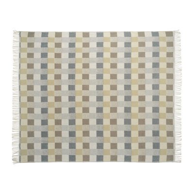 Cintia Throw Blanket