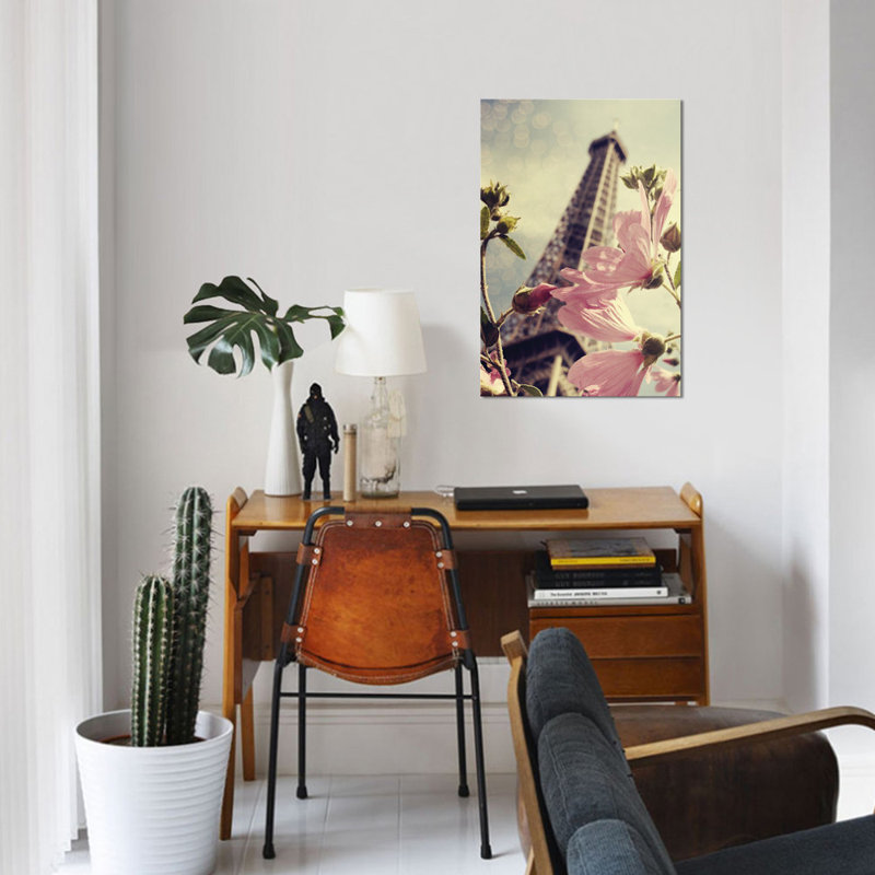 « paris est fleuri » sur toile, H 18 po x l 12 po x P 1,5 po, Toile tendue, Pas de tapis