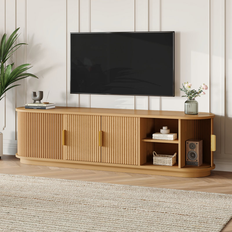 Meuble télé en bois cannelé avec rangement réglable et porte tambour coulissante, Naturel