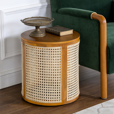 Table de bout ronde 15,70 po