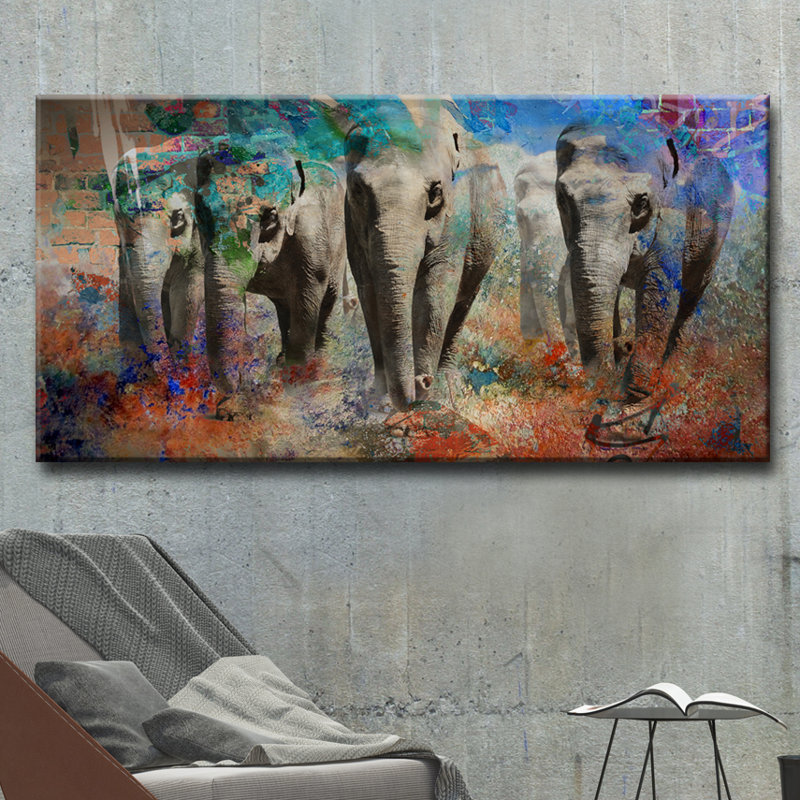 «Elephant IV», impression sur toile tendue, H 12 po x l 24 po x P 1,5 po