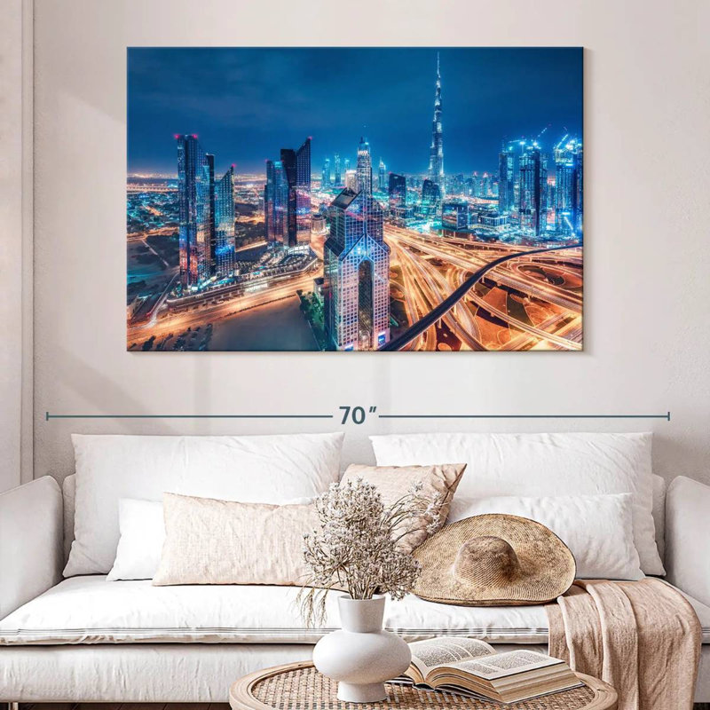Horizon futuriste de Dubaï, H 34 po x l 51 po