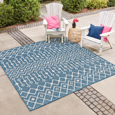 Innsbrook Geometric Indoor / Outdoor Rug