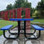 Table de pique-nique carrée extérieure de 117 cm (46 po) en acier bleui - Mât de parasol inclus pour le camping et le plaisir - Revêtement robuste, convient aux journées de pêche