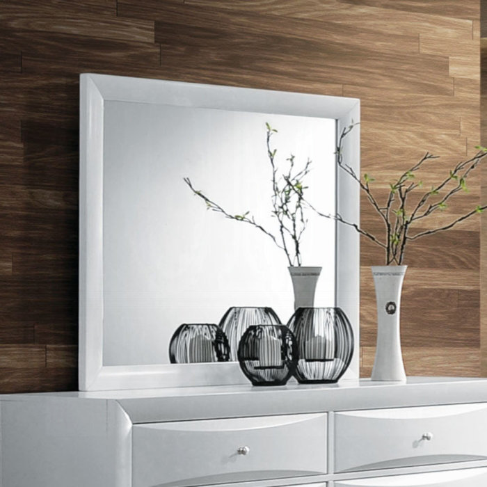 Miroir Ireland, Blanc