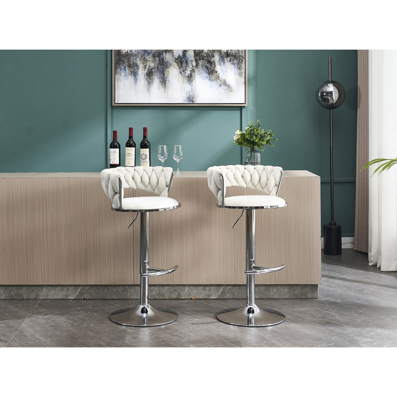 2 tabourets de bar, de couleur crème, base, hauteur réglable, siège en velours, pivotant pour les besoins pratiques de la crème, - décoration intérieure moderne et fonctionnelle en métal