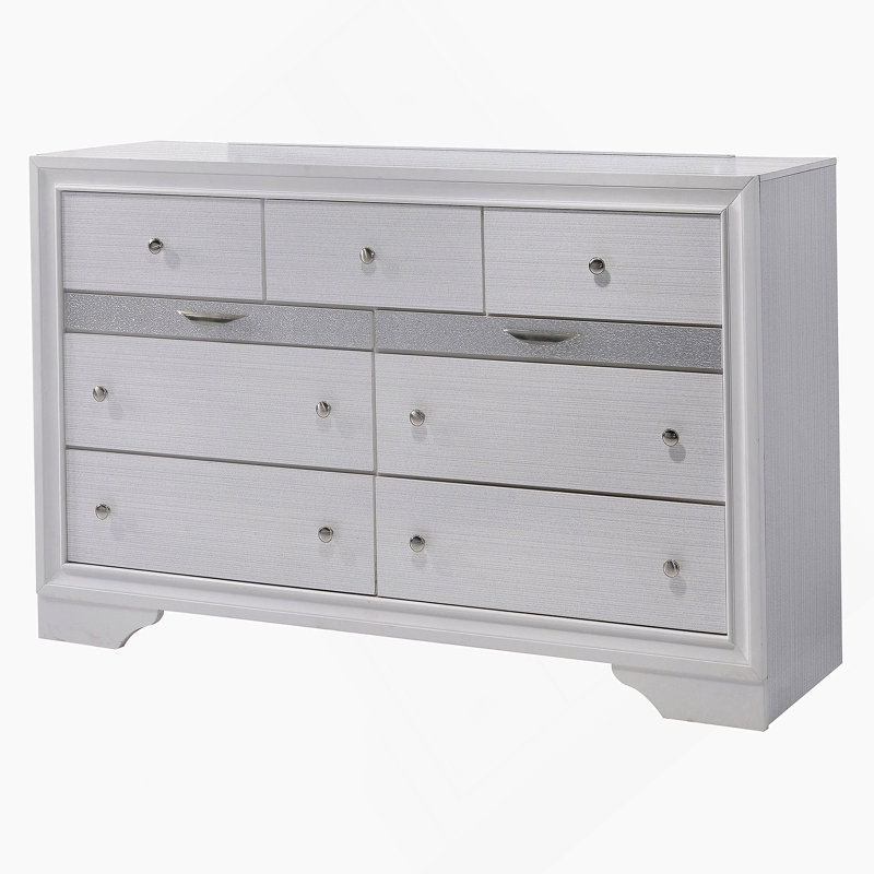 Commode de couleur blanche avec miroir et ensemble de bijoux cachés