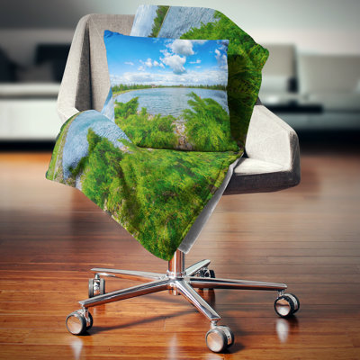 Paysage avec vert et eaux - Coussin à imprimé paysage