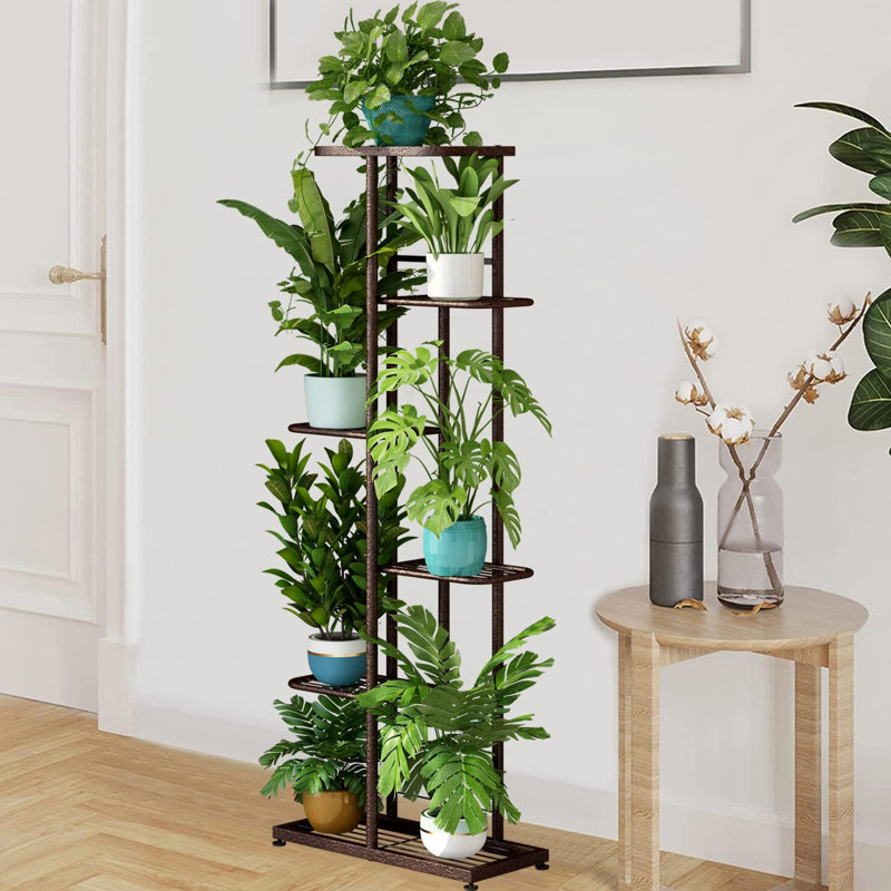 Support à plantes en métal à 6 niveaux, présentoir peu encombrant pour pots de fleurs, pouvant contenir 7 plantes d'intérieur et d'extérieur.