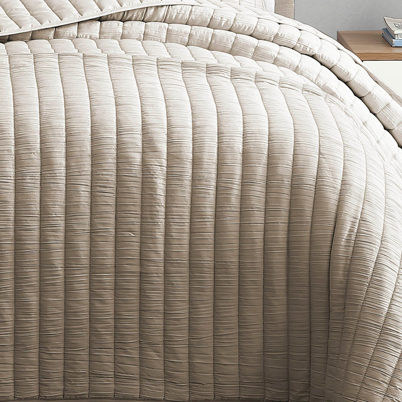 Diamond Reversible Quilt Set, Queen Quilt + 2 Shams, Tan