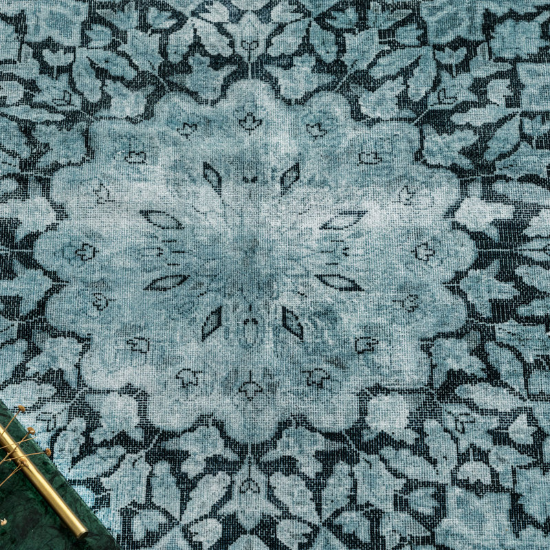 Blue Medallion Vintage Washable Synthetic 4' x 6' Area Rug