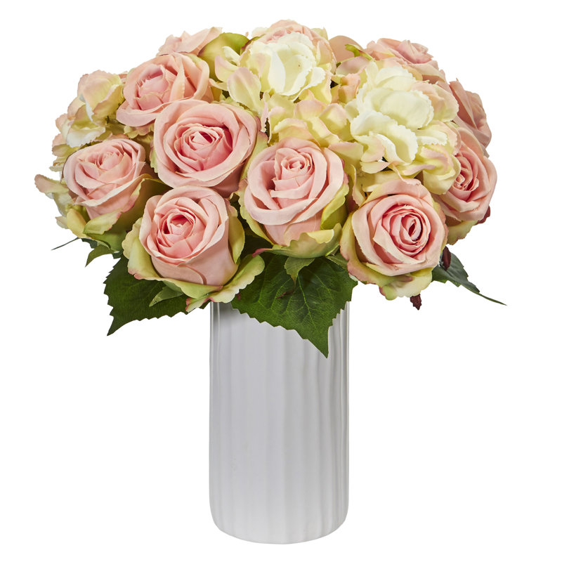 Arrangement de fleurs mélangé artificiel dans un vase