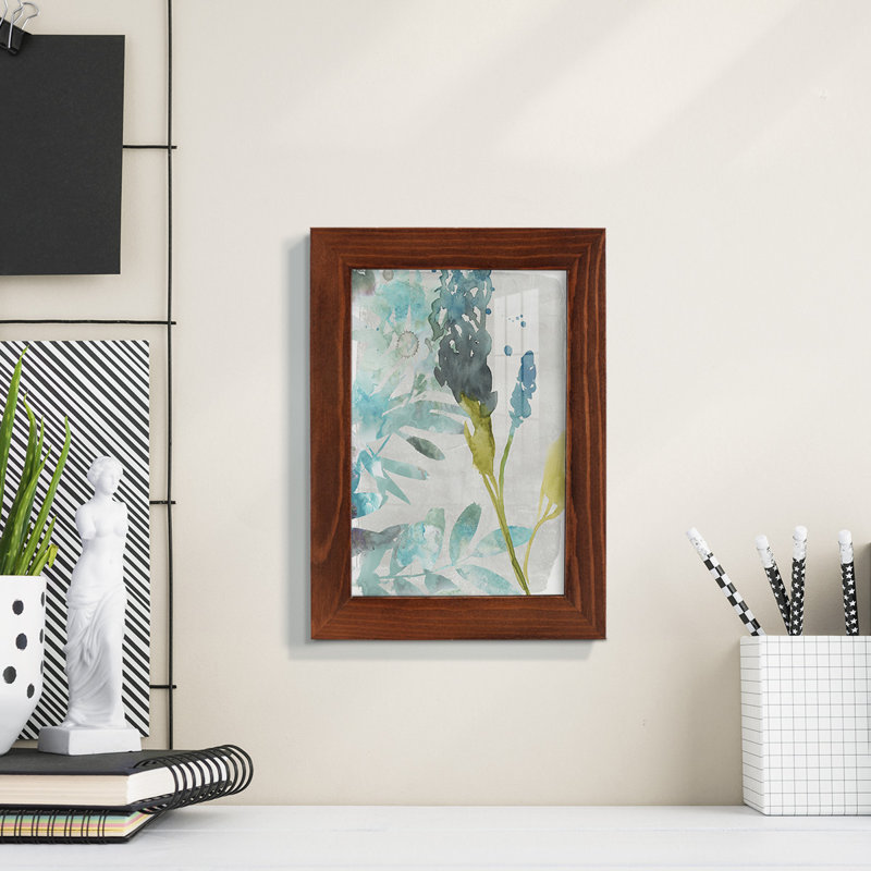«Flower Layers I», impression sur papier, L 4 po x H 6 po x P 1 po, Châtaigne