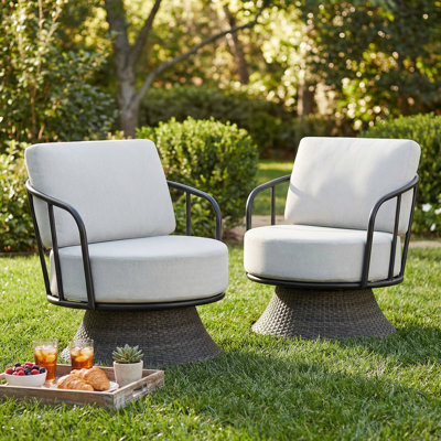 Outdoor Swivel Club Chair