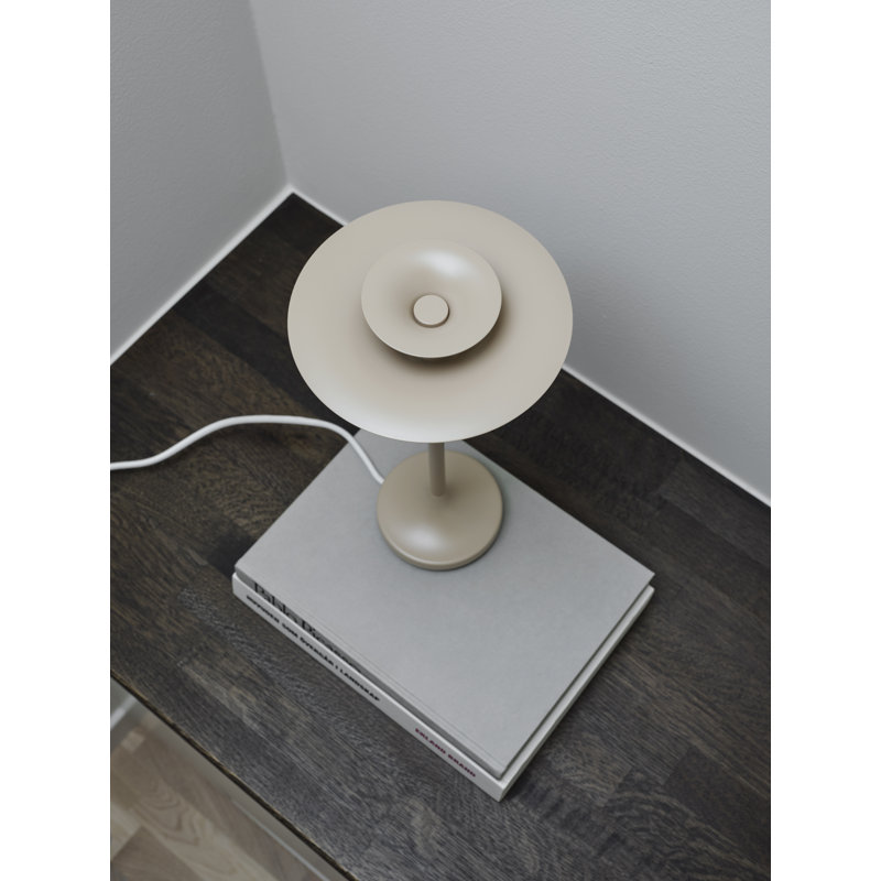 Picasso Metal Novelty Lamp, Nougat