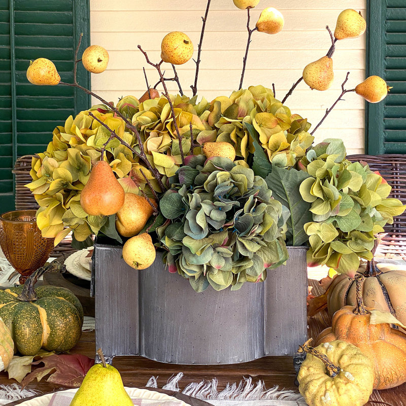 Handsome Iron Planter Set