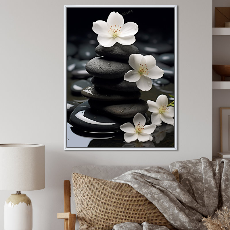 Zen Zen Serenity fleurs blanches pierre noire Cairn - impressions spirituelles sur pierre, H 32 po x l 24 po, Blanc