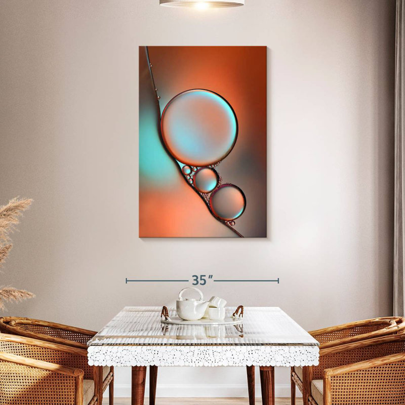 Avery Glimmer, 45" H x 30" W