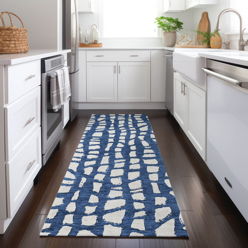 Lamanna Washable Striped Indoor / Outdoor Rug, Runner 2'3" x 7'6"