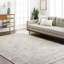 Tapis crème en polyester tissé à la machine Cassilis-576107173