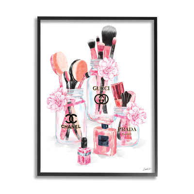 Accessoires de mode glamour en pots
