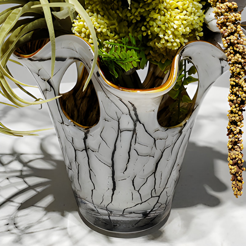 Ornements de fleurs simulées