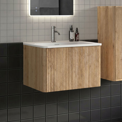 Hannemarie Wall Mounted Single Bathroom Vanity with Top with Overflow, Pre-Assembled