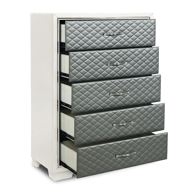 Jameca, commode haute 54 po, 5 tiroirs, revêtement argenté sur bois blanc