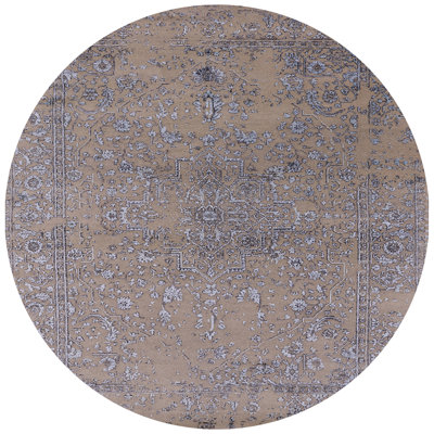 Hundt Oriental Indoor Rug