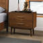 Ensemble de chambre avec tête de lit à panneau 3 pièces couleur noyer et lit double 2 tables de chevet de style Mid-Century moderne