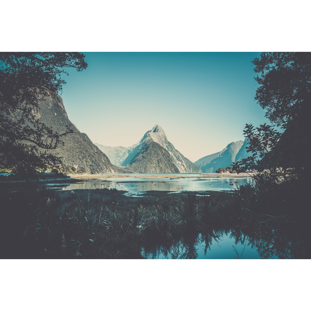 Milford Sound Landschaft von Onfokus - Druck