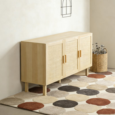 Armoire avec tablettes réglables