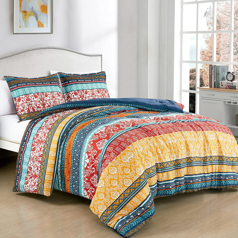 Amara Boho Floral Red/Yellow/White Microfiber Comforter Set, Full/Double Comforter + 2 Standard Shams
