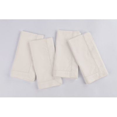 MILAN DINNER NAPKIN SET (Set of 4)