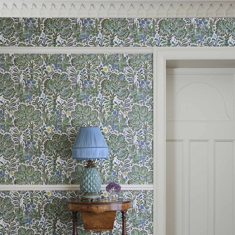 Tourmaline Moon Garden Magna Wallpaper, Verde