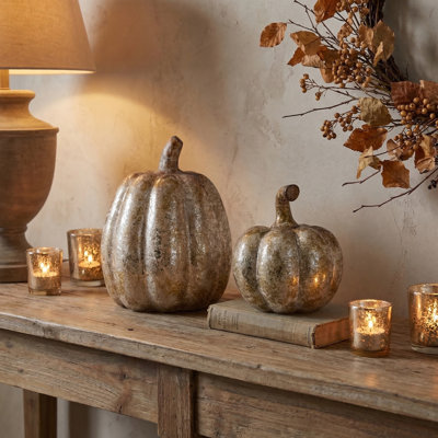 8-9" Terracotta Aged Pumpkin 