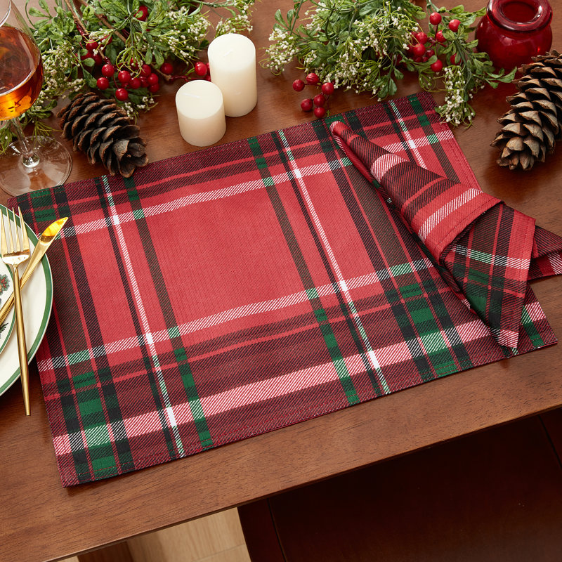Kamryne Pocono Plaid Holiday Fabric Napkins
